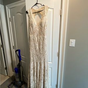 Jasz lace white dress.